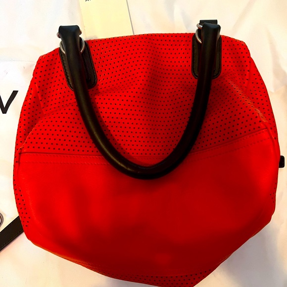 New Givenchy small pandora with perforated details and black handles. Authentic - Picture 8 of 11